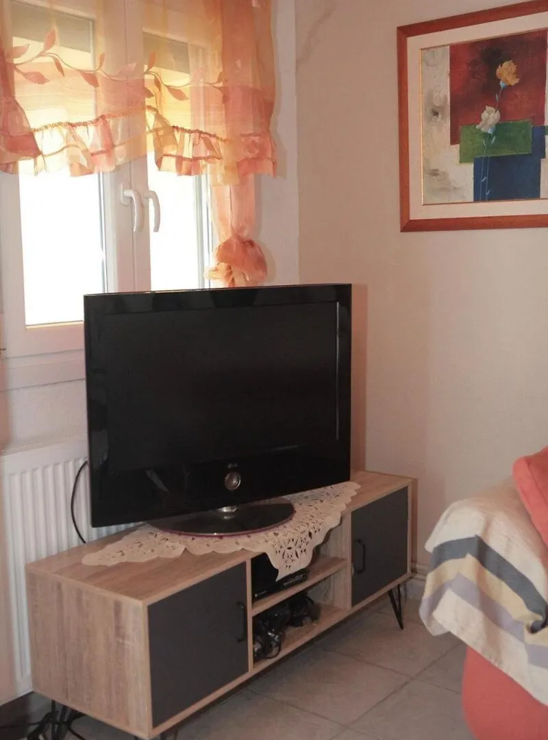 Georgia'S Summer Apartment Nea Kallikrateia Nyaraló